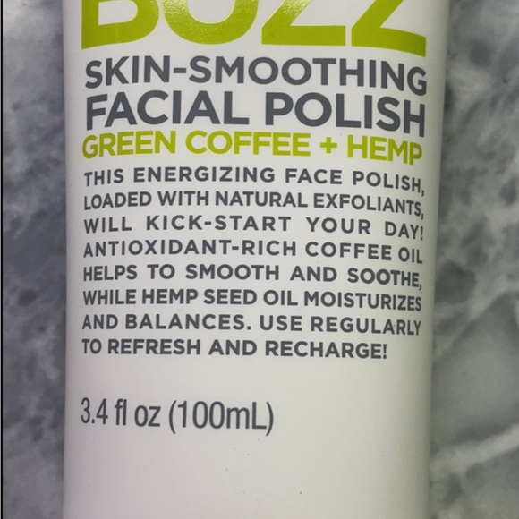 New Formula 10.0.06 It’s The Buzz Facial Polish - Picture 2 of 4